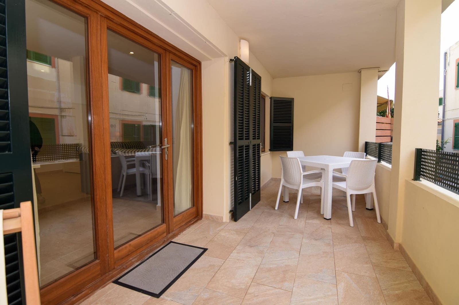2 slaapkamer Appartement te huur in Cala Ratjada met garage - € 1.400 (Ref: 9488165)
