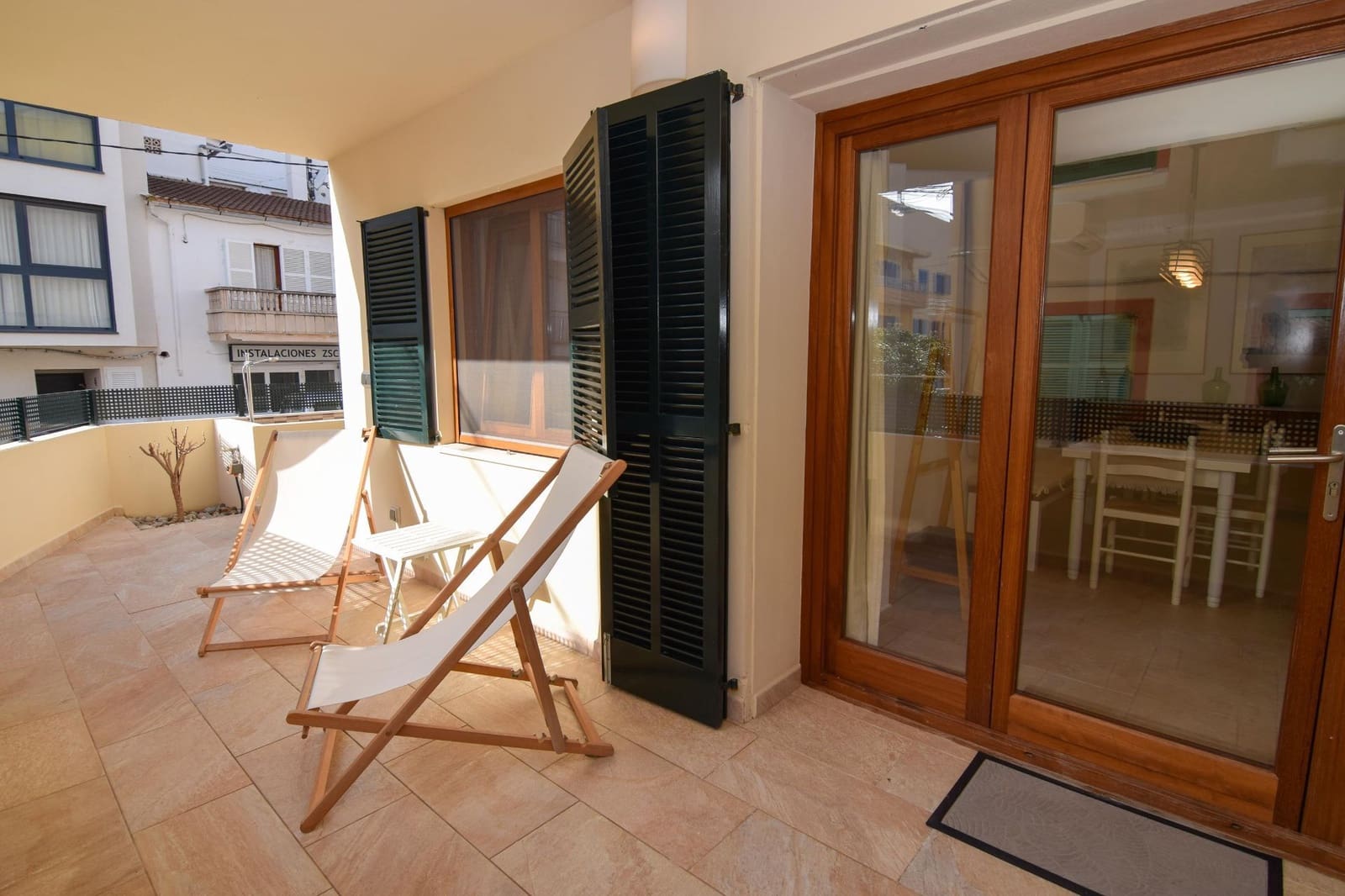 2 slaapkamer Appartement te huur in Cala Ratjada met garage - € 1.400 (Ref: 9488165)