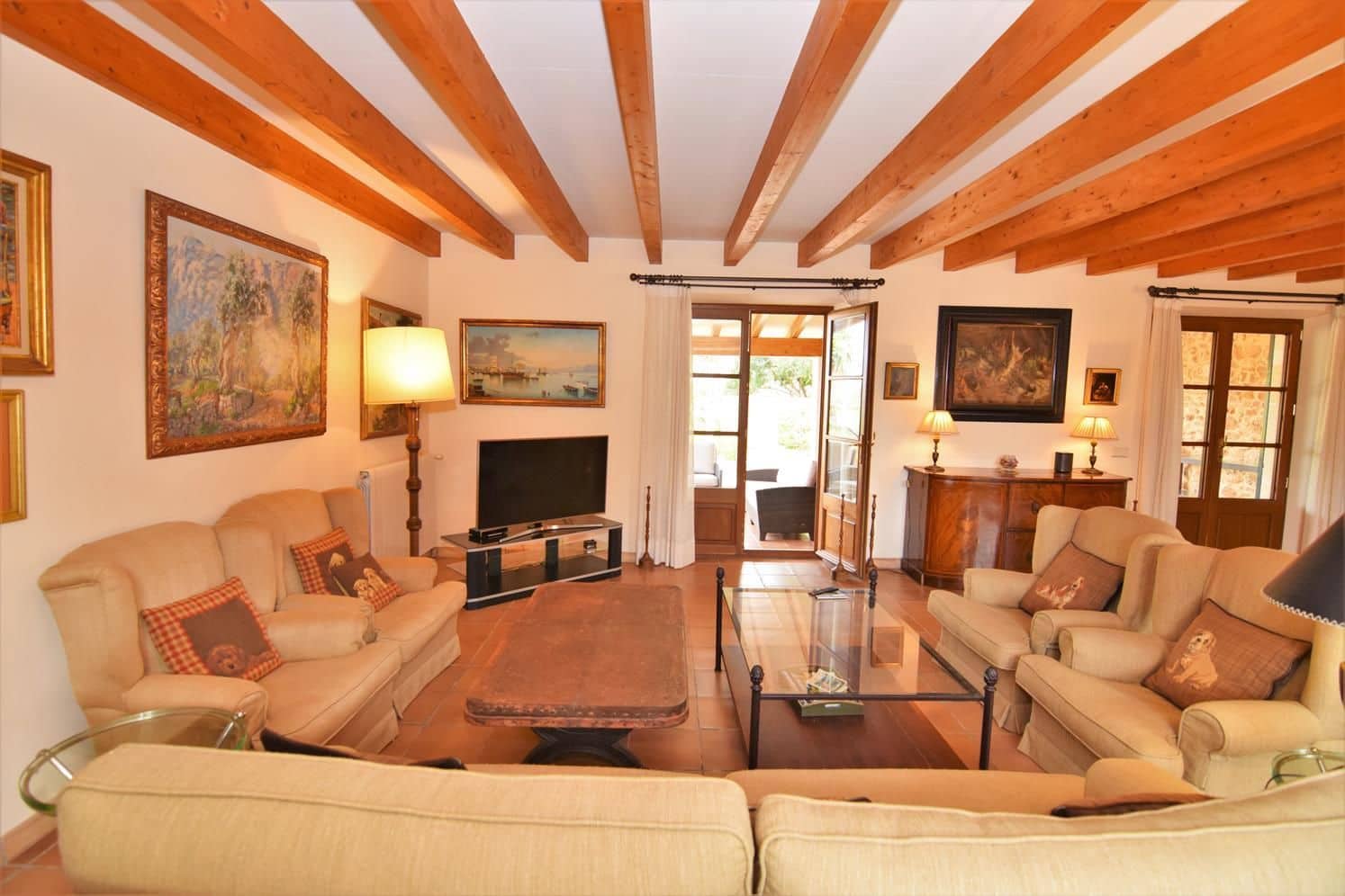 6 soveværelse Finca/Landehus til leje i Arta med swimmingpool garage - € 8.000 (Ref: 9499630)