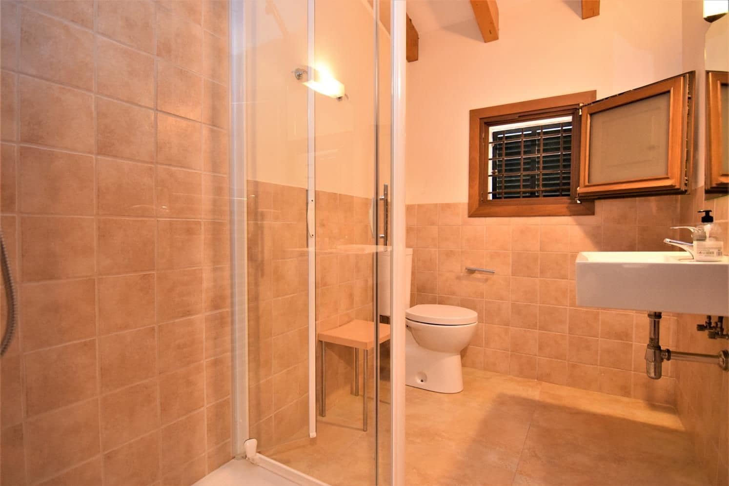 6 soveværelse Finca/Landehus til leje i Arta med swimmingpool garage - € 8.000 (Ref: 9499630)