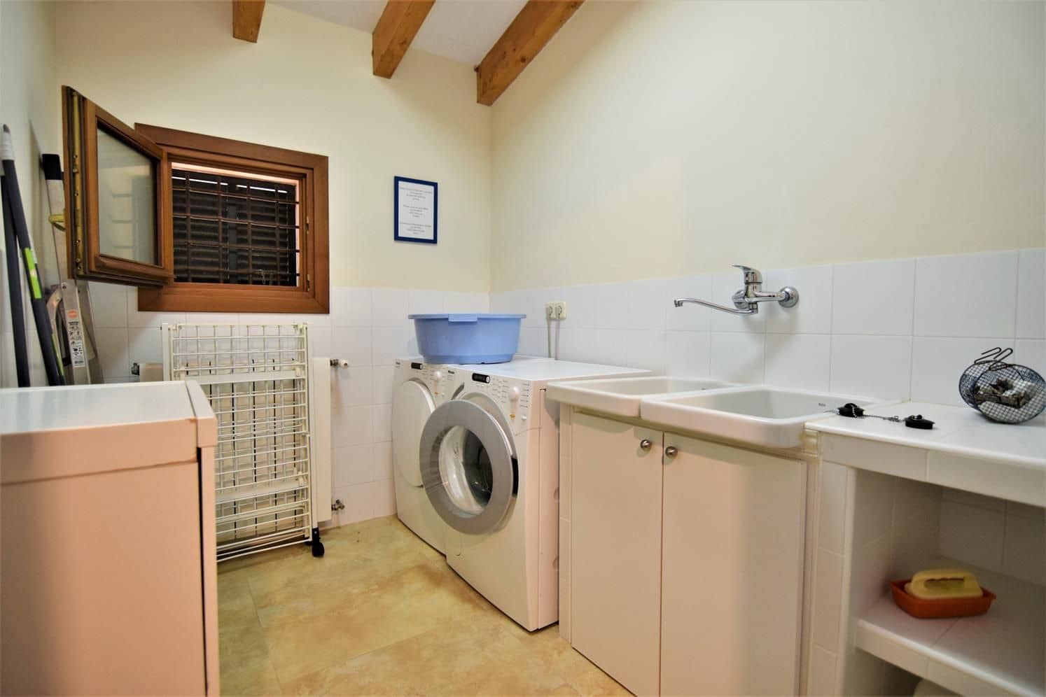 6 soveværelse Finca/Landehus til leje i Arta med swimmingpool garage - € 8.000 (Ref: 9499630)