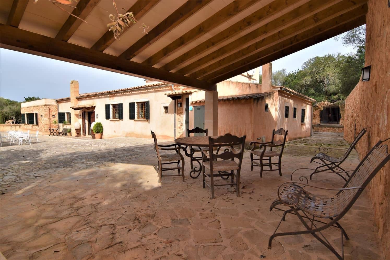 6 soveværelse Finca/Landehus til leje i Arta med swimmingpool garage - € 8.000 (Ref: 9499630)