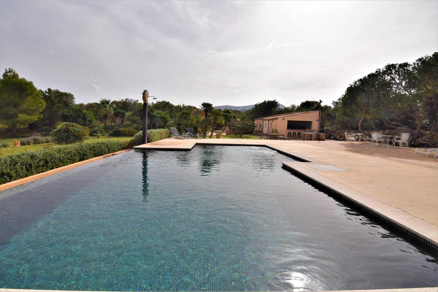 6 soveværelse Finca/Landehus til leje i Arta med swimmingpool garage - € 8.000 (Ref: 9499630)