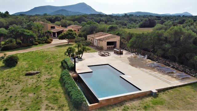 6 soveværelse Finca/Landehus til leje i Artà med swimmingpool garage - € 8.000 (Ref: 9499630)