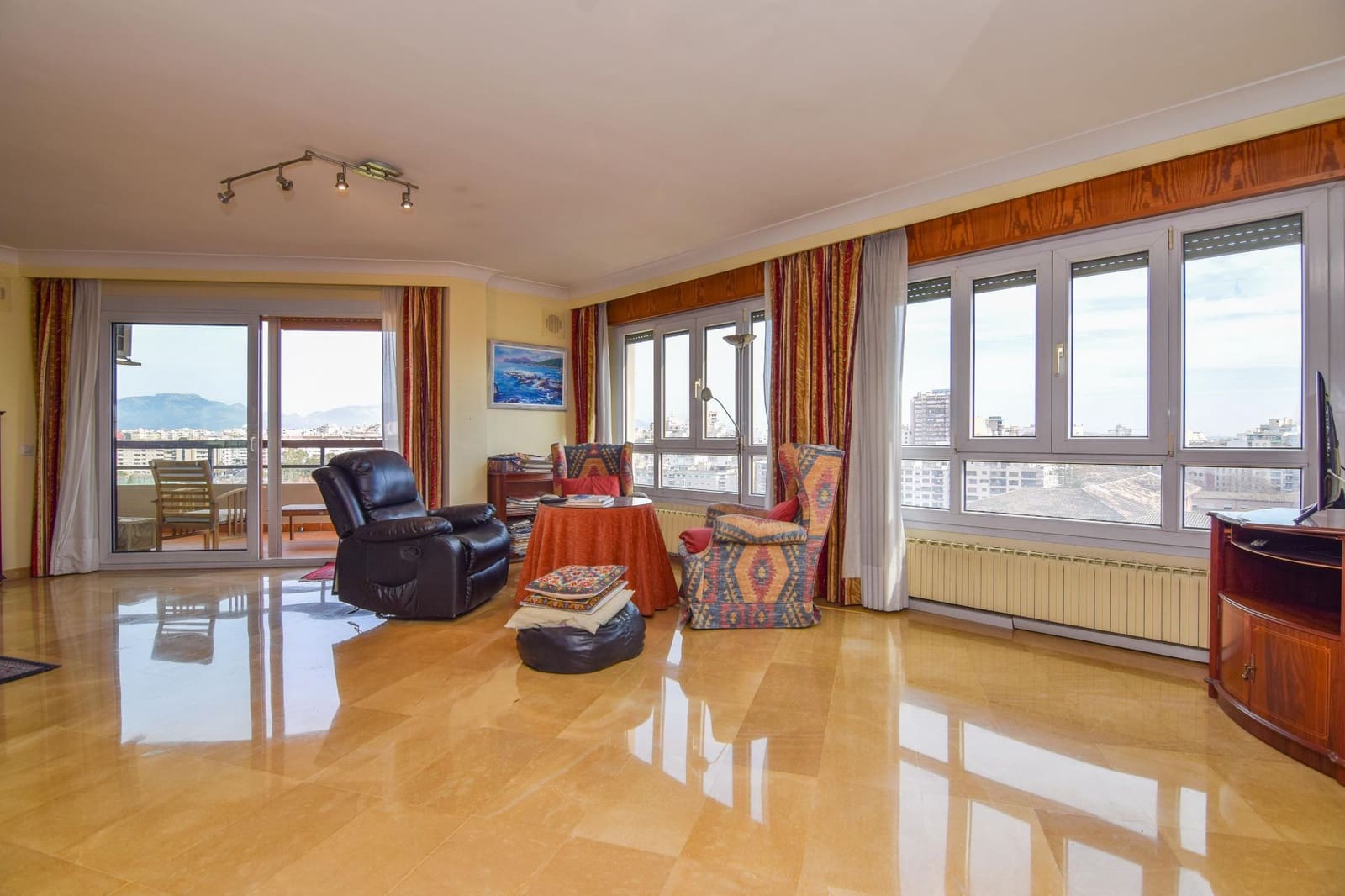 5 soveværelse Penthouse til salg i Palma de Mallorca med garage - € 1.530.000 (Ref: 9540738)