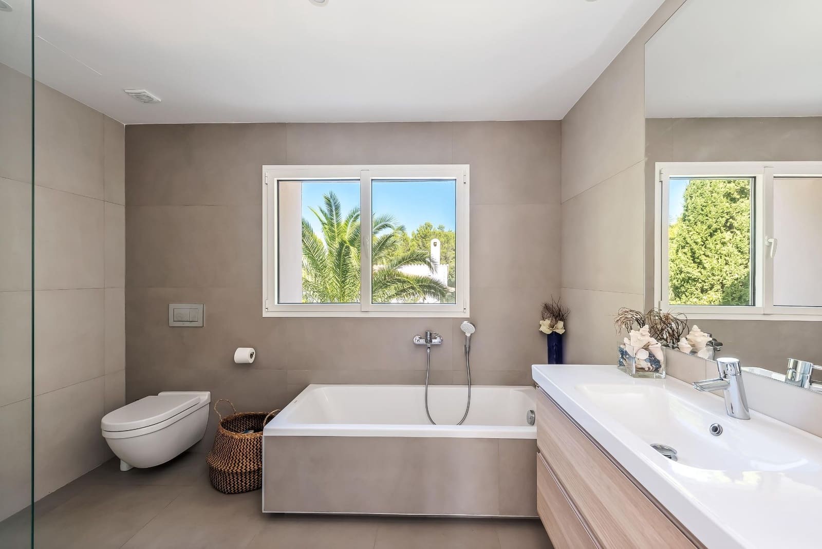 4 bedroom Villa for sale in Colonia de Sant Pere / Colonia de San Pedro with pool garage - € 2,900,000 (Ref: 9689984)