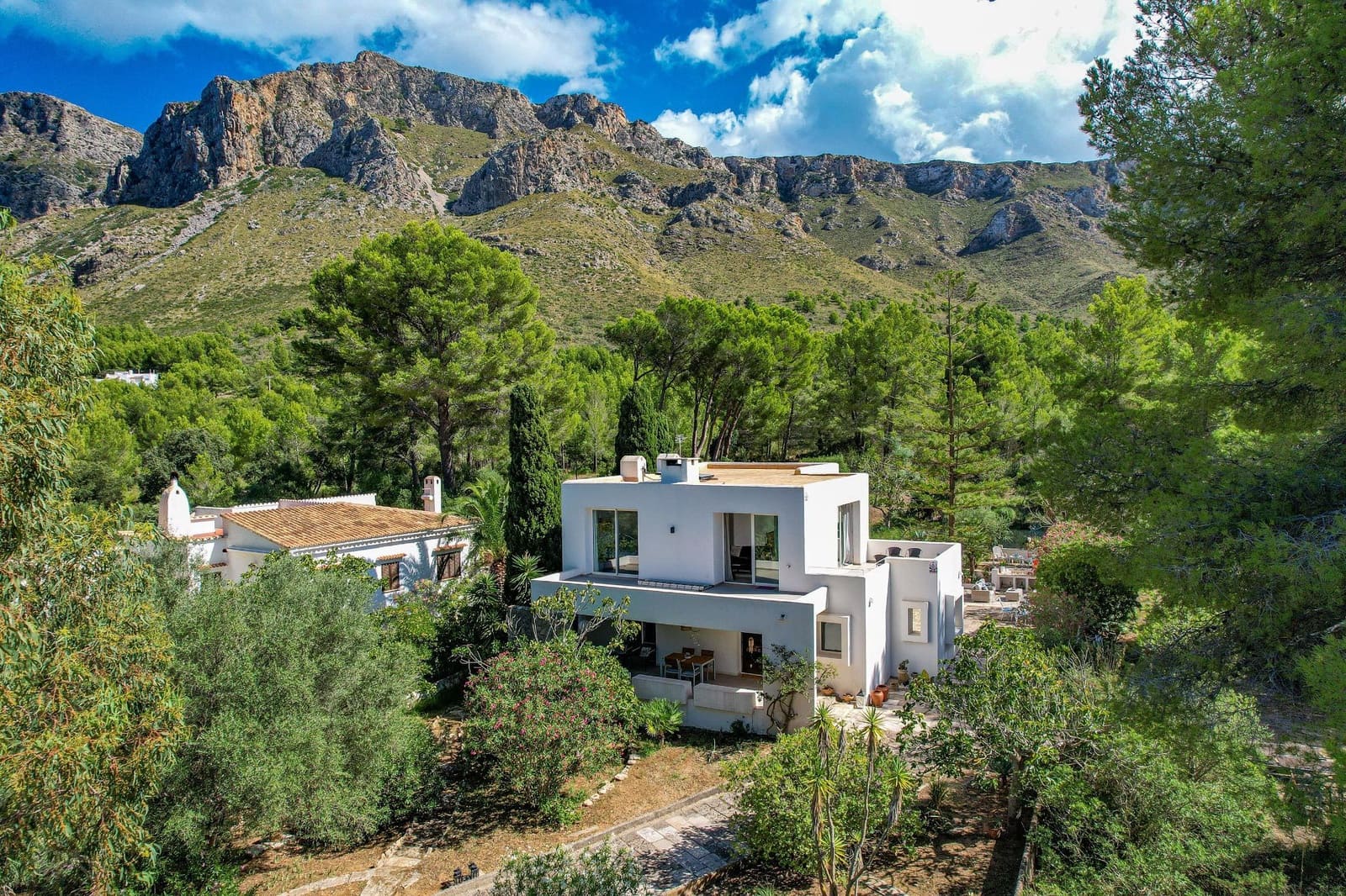 4 bedroom Villa for sale in Colonia de Sant Pere / Colonia de San Pedro with pool garage - € 2,900,000 (Ref: 9689984)
