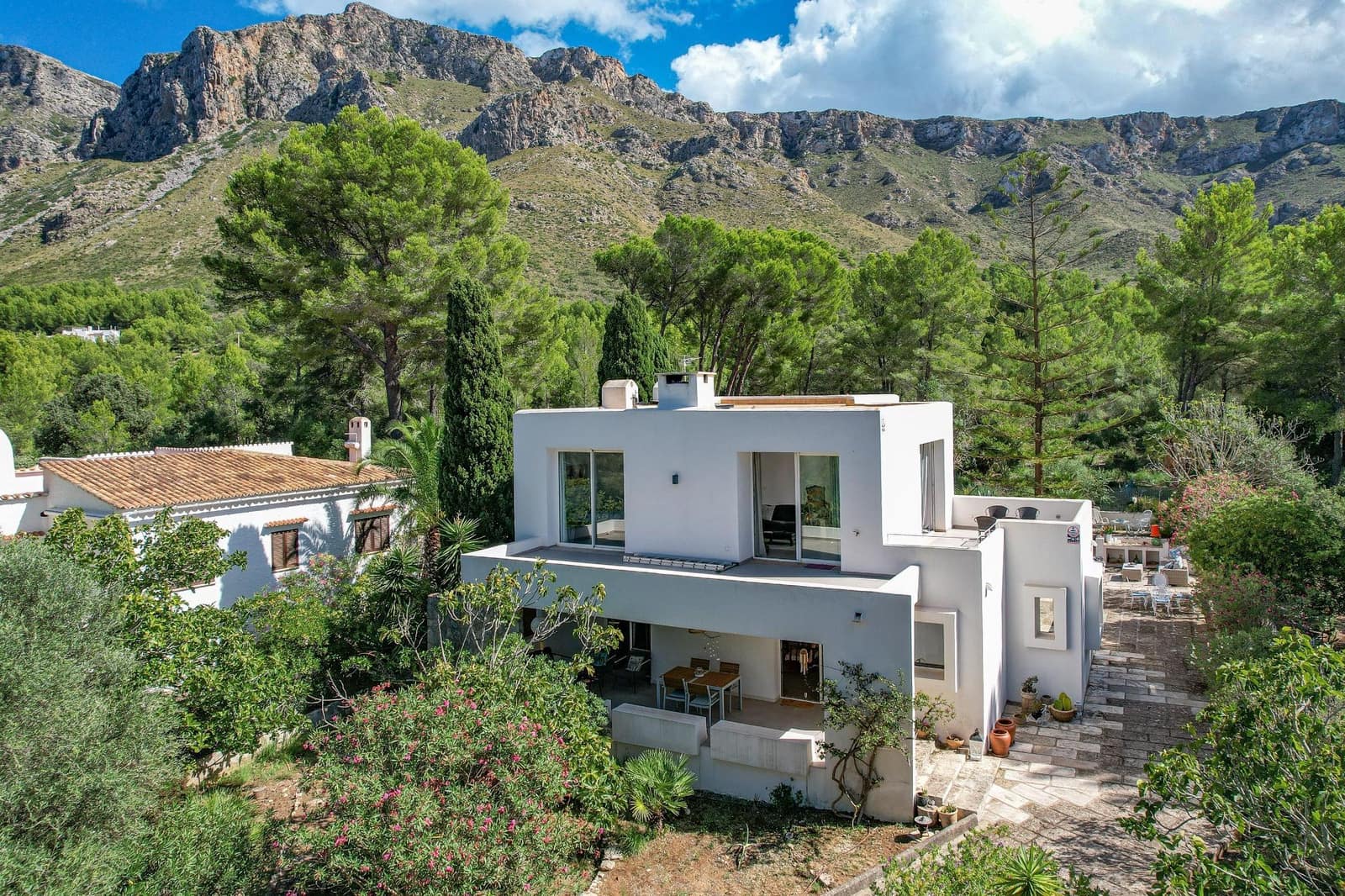 4 bedroom Villa for sale in Colonia de Sant Pere / Colonia de San Pedro with pool garage - € 2,900,000 (Ref: 9689984)