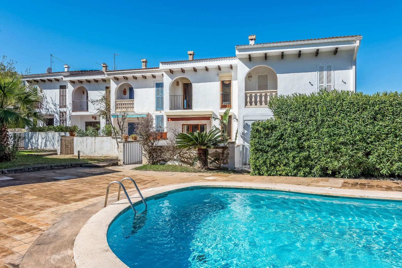 3 soverom Kjedet enebolig til salgs i Colonia de Sant Pere / Colonia de San Pedro med svømmebasseng garasje - € 695 000 (Ref: 9711048)