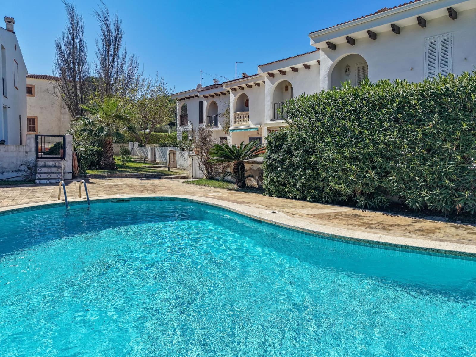 3 soverom Kjedet enebolig til salgs i Colonia de Sant Pere / Colonia de San Pedro med svømmebasseng garasje - € 695 000 (Ref: 9711048)