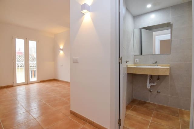 2 sovrum Lägenhet att hyra i Artà med garage - 1 350 € (Ref: 9790212)