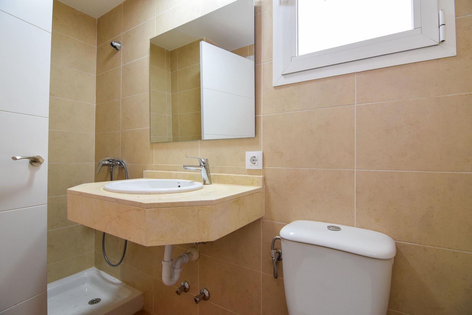 2 sovrum Lägenhet att hyra i Arta med garage - 1 350 € (Ref: 9790212)