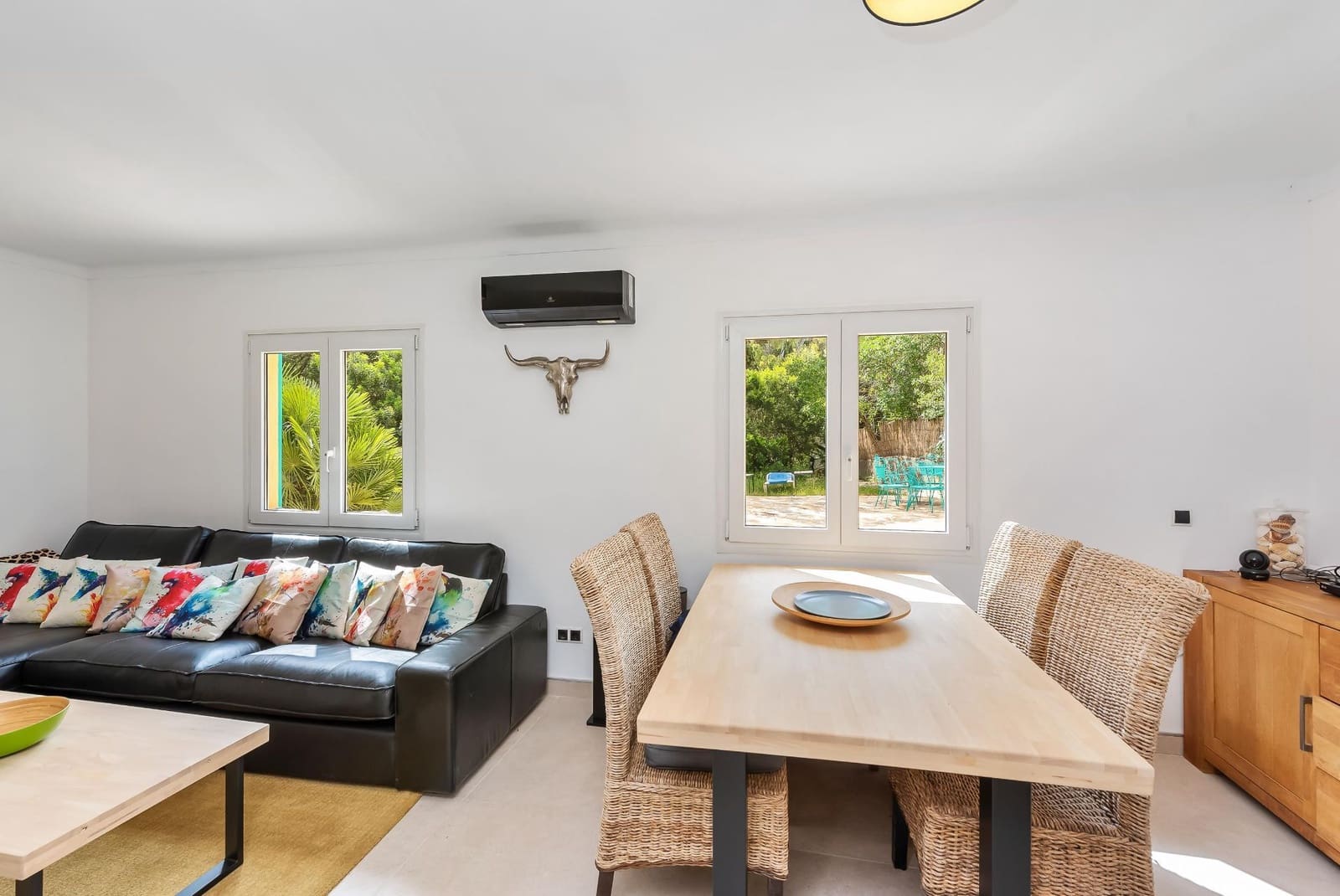 4 slaapkamer Villa te koop in Colonia de Sant Pere / Colonia de San Pedro met zwembad garage - € 895.000 (Ref: 9891612)