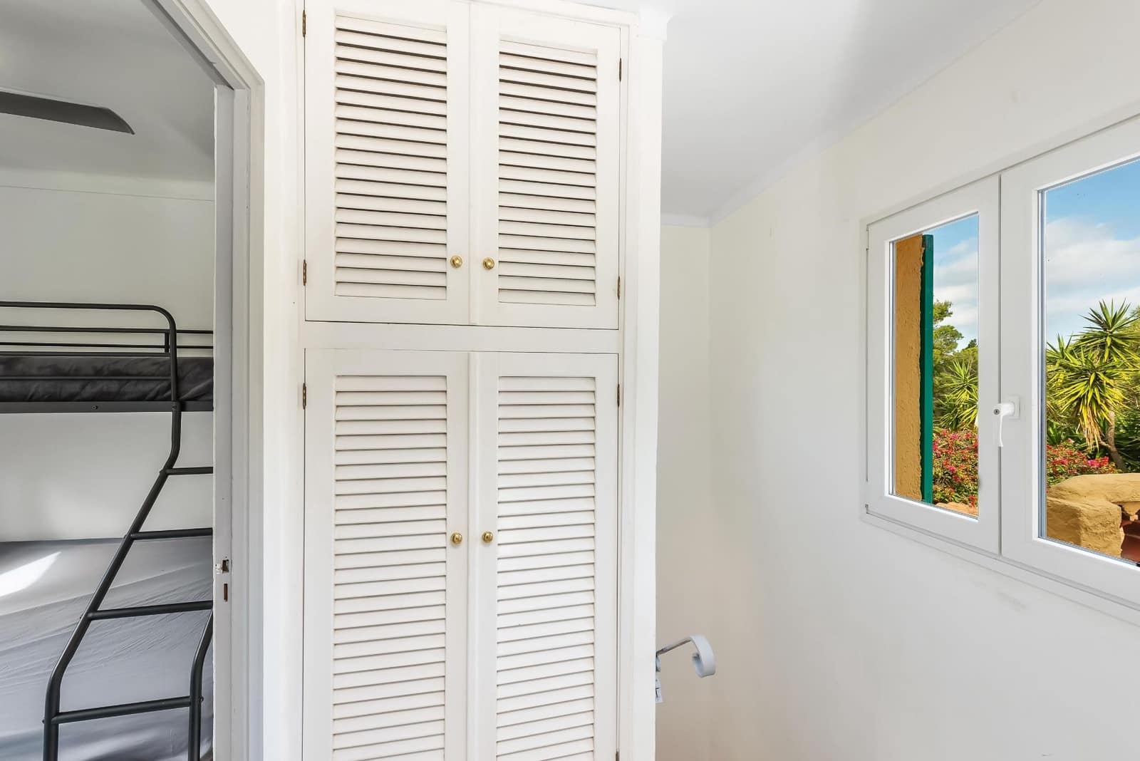 4 slaapkamer Villa te koop in Colonia de Sant Pere / Colonia de San Pedro met zwembad garage - € 895.000 (Ref: 9891612)
