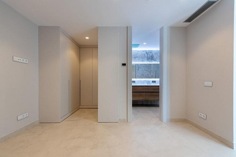 4 soveværelse Byhus til salg i Benidorm med swimmingpool garage - € 1.550.000 (Ref: 5792009)