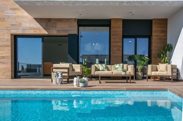 Chalet de 3 habitaciones en Benidorm en venta con piscina garaje - 589.000 € (Ref: 5965558)