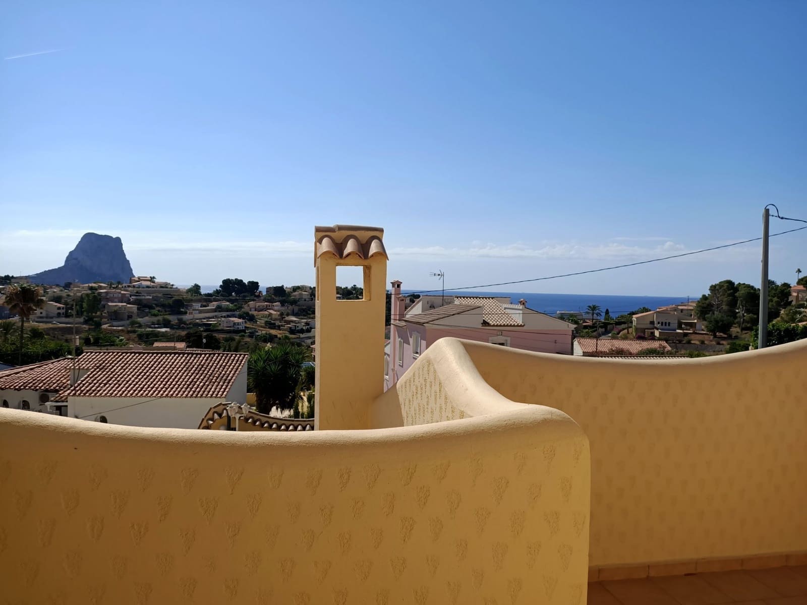 5 makuuhuone Huvila myytävänä paikassa Calpe / Calp mukana uima-altaan 
autotalli - 749 000 € (Ref: 6243463)