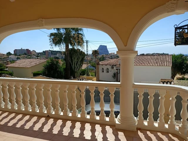 5 makuuhuone Huvila myytävänä paikassa Canuta, Calpe / Calp mukana uima-altaan 
autotalli - 749 000 € (Ref: 6243463)