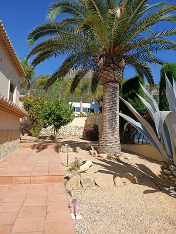 5 makuuhuone Huvila myytävänä paikassa Canuta, Calpe / Calp mukana uima-altaan 
autotalli - 749 000 € (Ref: 6243463)