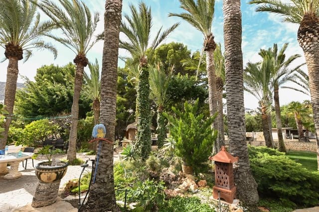 4 makuuhuone Huvila myytävänä paikassa Canuta, Calpe / Calp mukana uima-altaan 
autotalli - 2 500 000 € (Ref: 6313437)