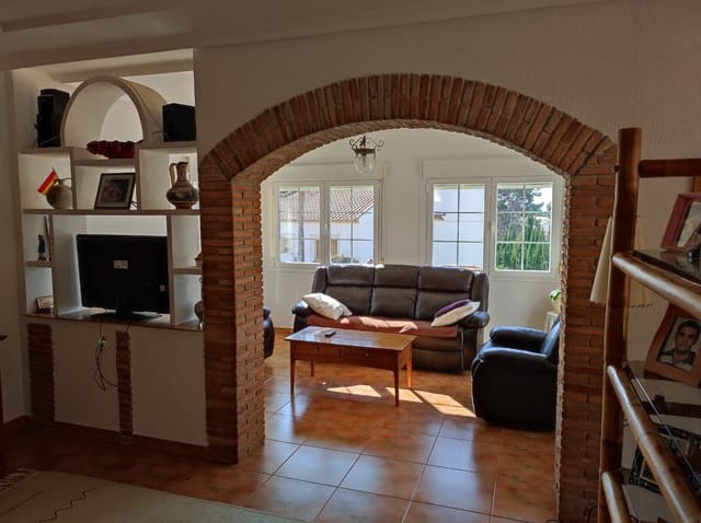 Chalet de 4 habitaciones en Calpe / Calp en venta con piscina garaje - 714.000 € (Ref: 6822388)