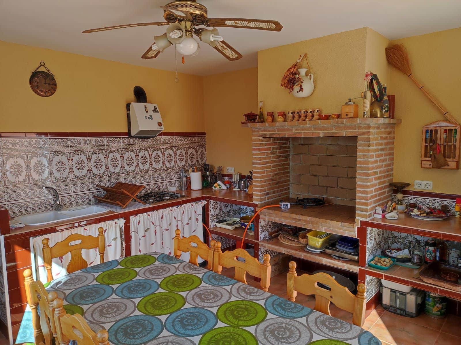 4 bedroom Villa for sale in Calpe / Calp with pool garage - € 714,000 (Ref: 6822388)