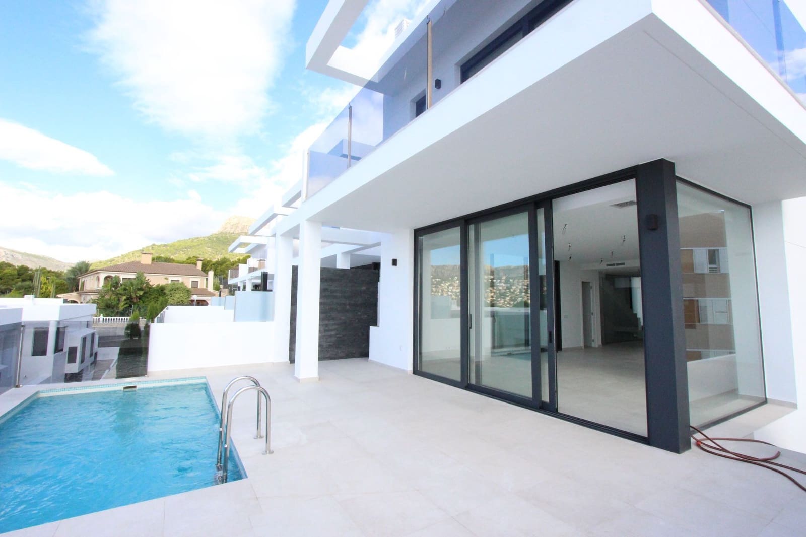 Chalet de 4 habitaciones en Calpe / Calp en venta con garaje - 1.055.000 € (Ref: 6899166)