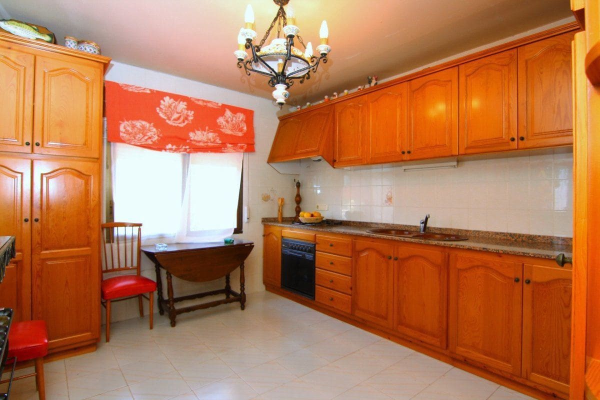 8 soveværelse Villa til salg i Pedreguer med swimmingpool garage - € 550.000 (Ref: 6900863)