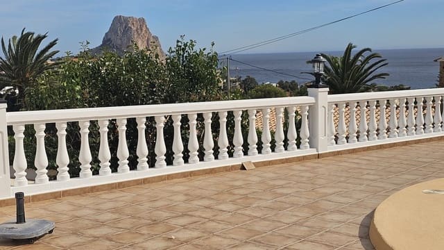 3 chambre Villa/Maison à vendre à Canuta, Calpe / Calp avec piscine garage - 515 000 € (Ref: 9353120)
