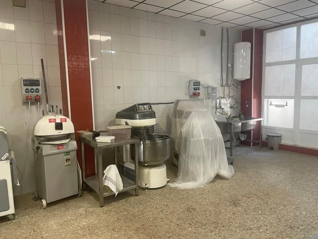Commercial for sale in Almoradí - € 57,000 (Ref: 10007737)