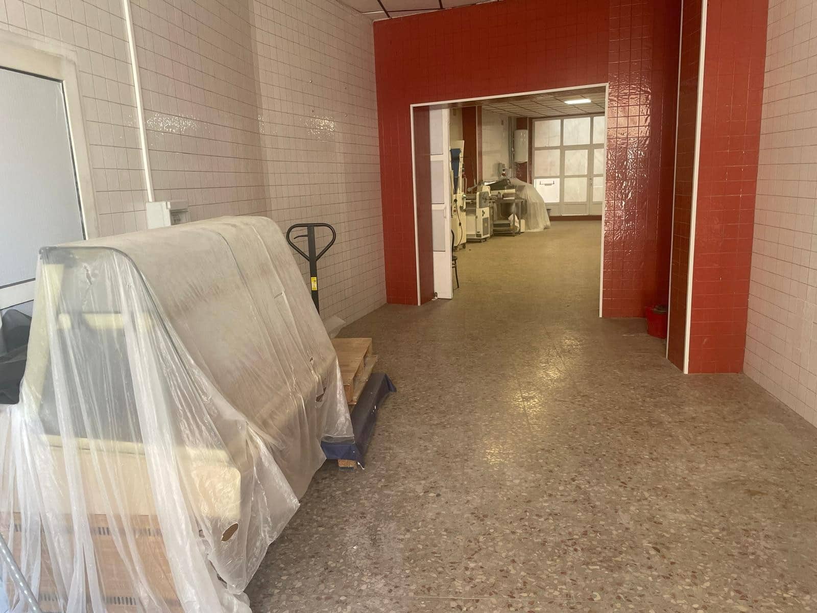 Commercial for sale in Almoradi - € 57,000 (Ref: 10007737)
