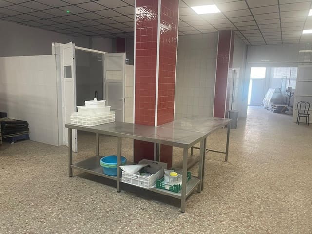 Commercial for sale in Almoradí - € 57,000 (Ref: 10007737)