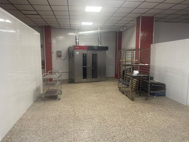 Commercial for sale in Almoradí - € 57,000 (Ref: 10007737)