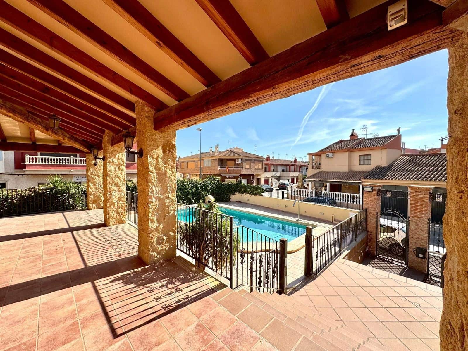 6 quarto Moradia para venda em Formentera del Segura com piscina garagem - 795 000 € (Ref: 10033060)