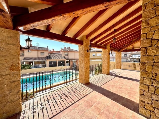 6 quarto Moradia para venda em Formentera del Segura com piscina garagem - 795 000 € (Ref: 10033060)