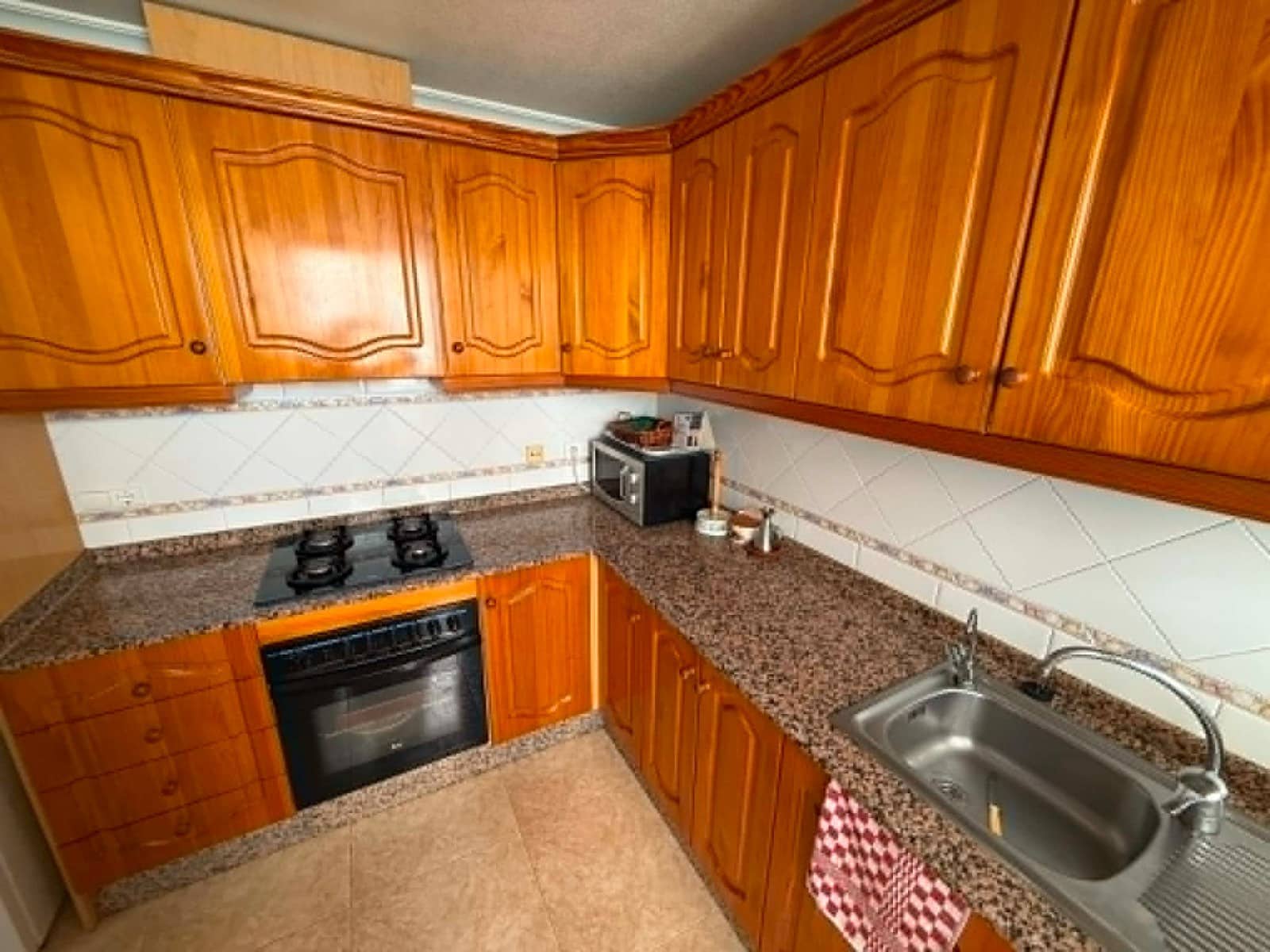 3 slaapkamer Appartement te koop in Almoradi - € 115.000 (Ref: 10043595)