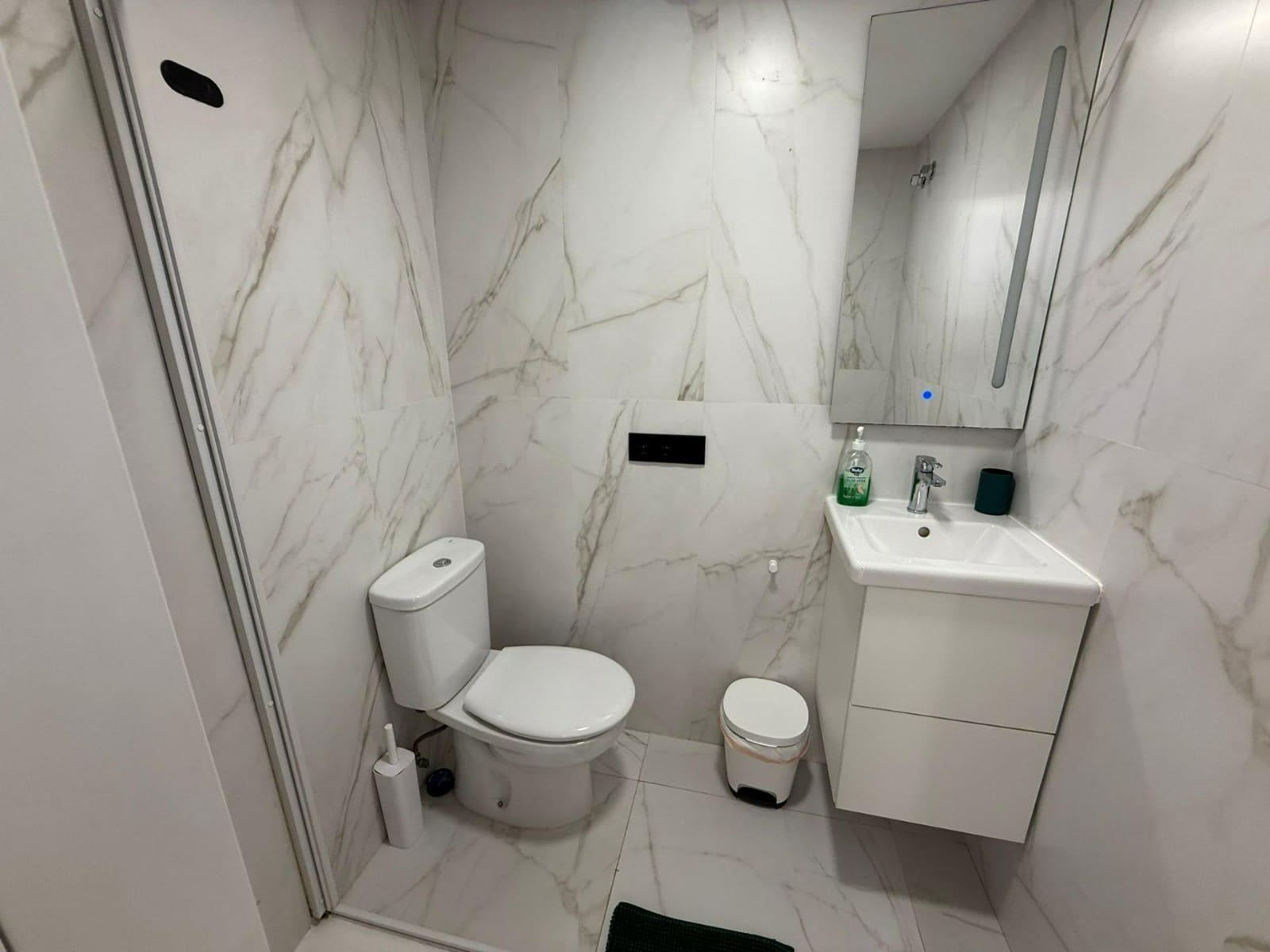 2 soverom Kjedet enebolig til salgs i Torrevieja med svømmebasseng - € 184 900 (Ref: 10072848)