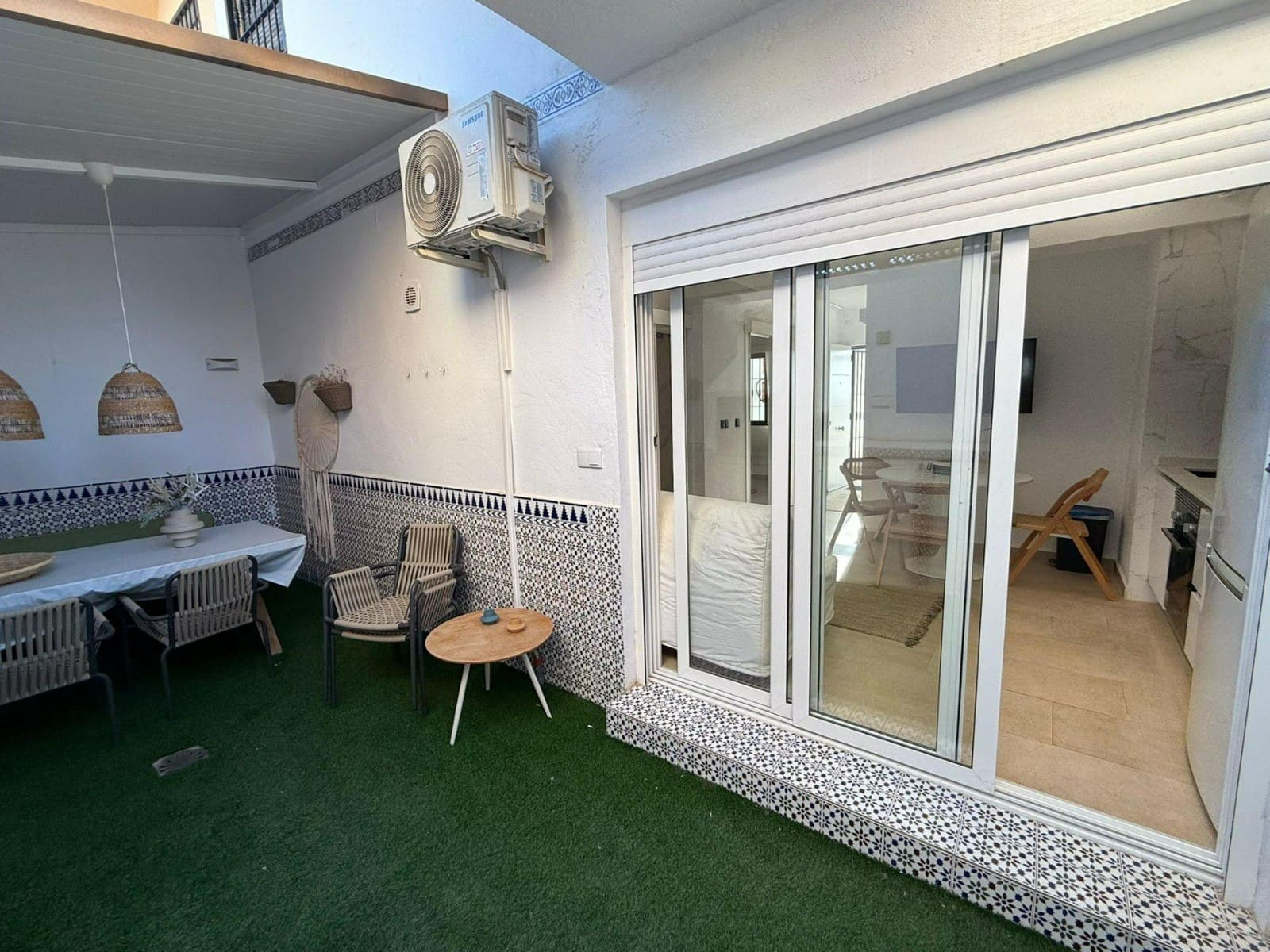 2 soverom Kjedet enebolig til salgs i Torrevieja med svømmebasseng - € 184 900 (Ref: 10072848)