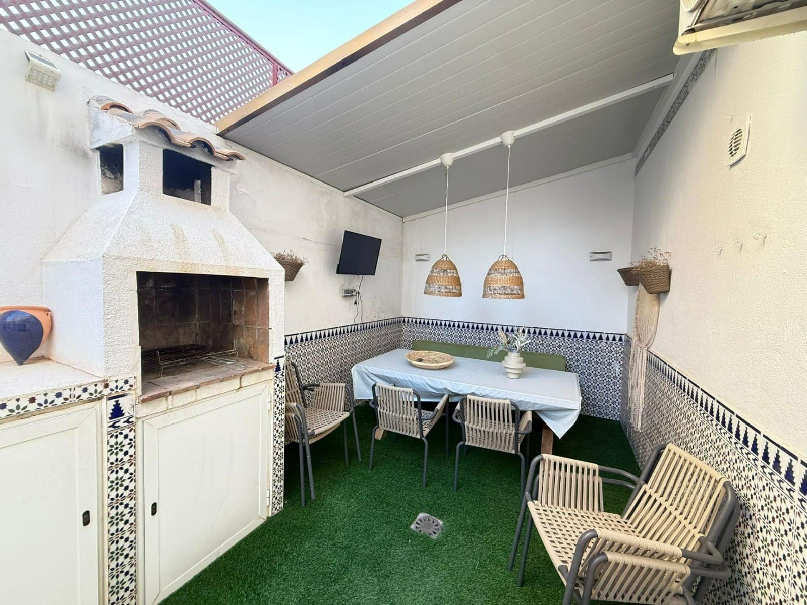 2 soverom Kjedet enebolig til salgs i Torrevieja med svømmebasseng - € 184 900 (Ref: 10072848)