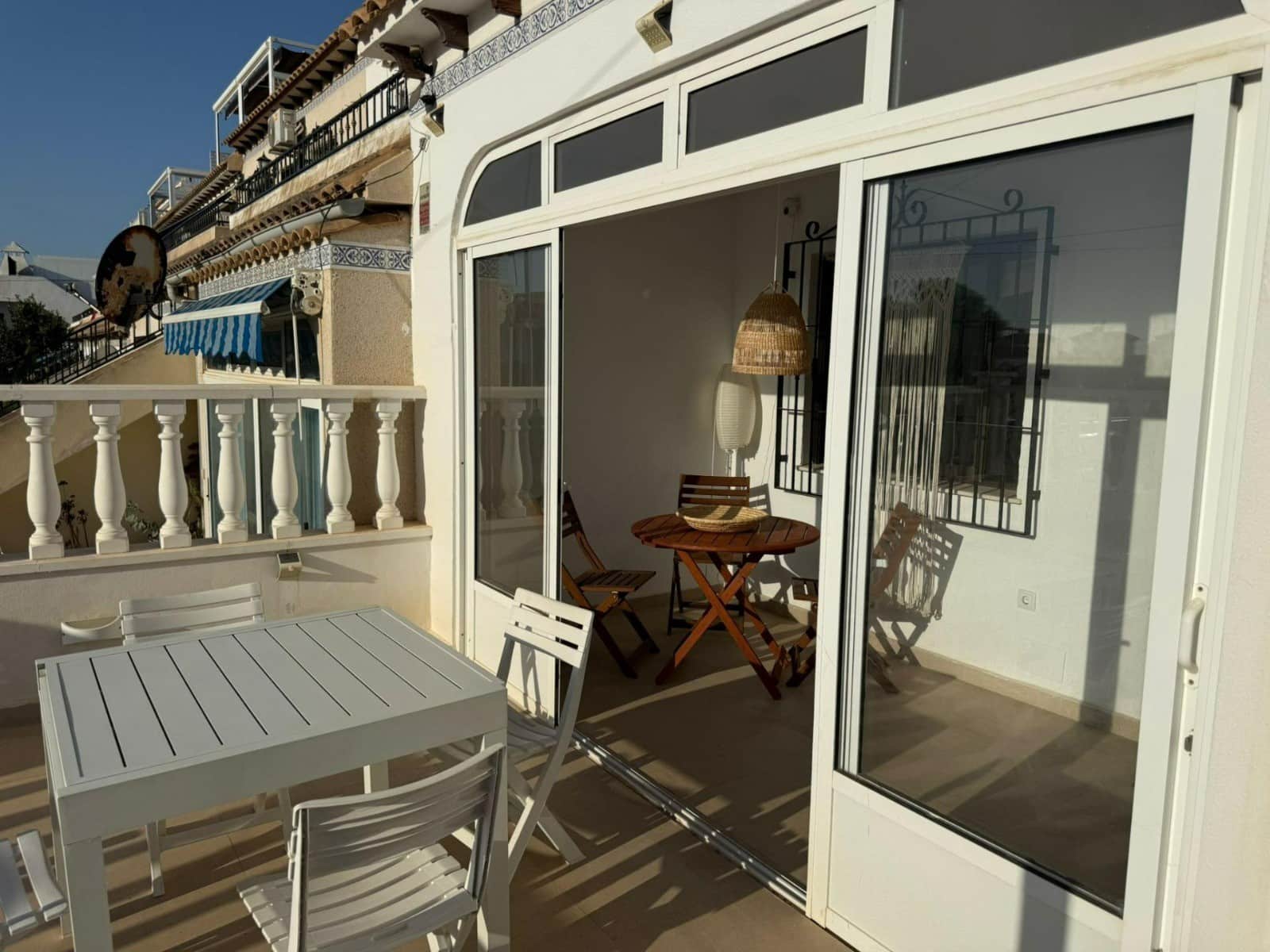 2 soverom Kjedet enebolig til salgs i Torrevieja med svømmebasseng - € 184 900 (Ref: 10072848)