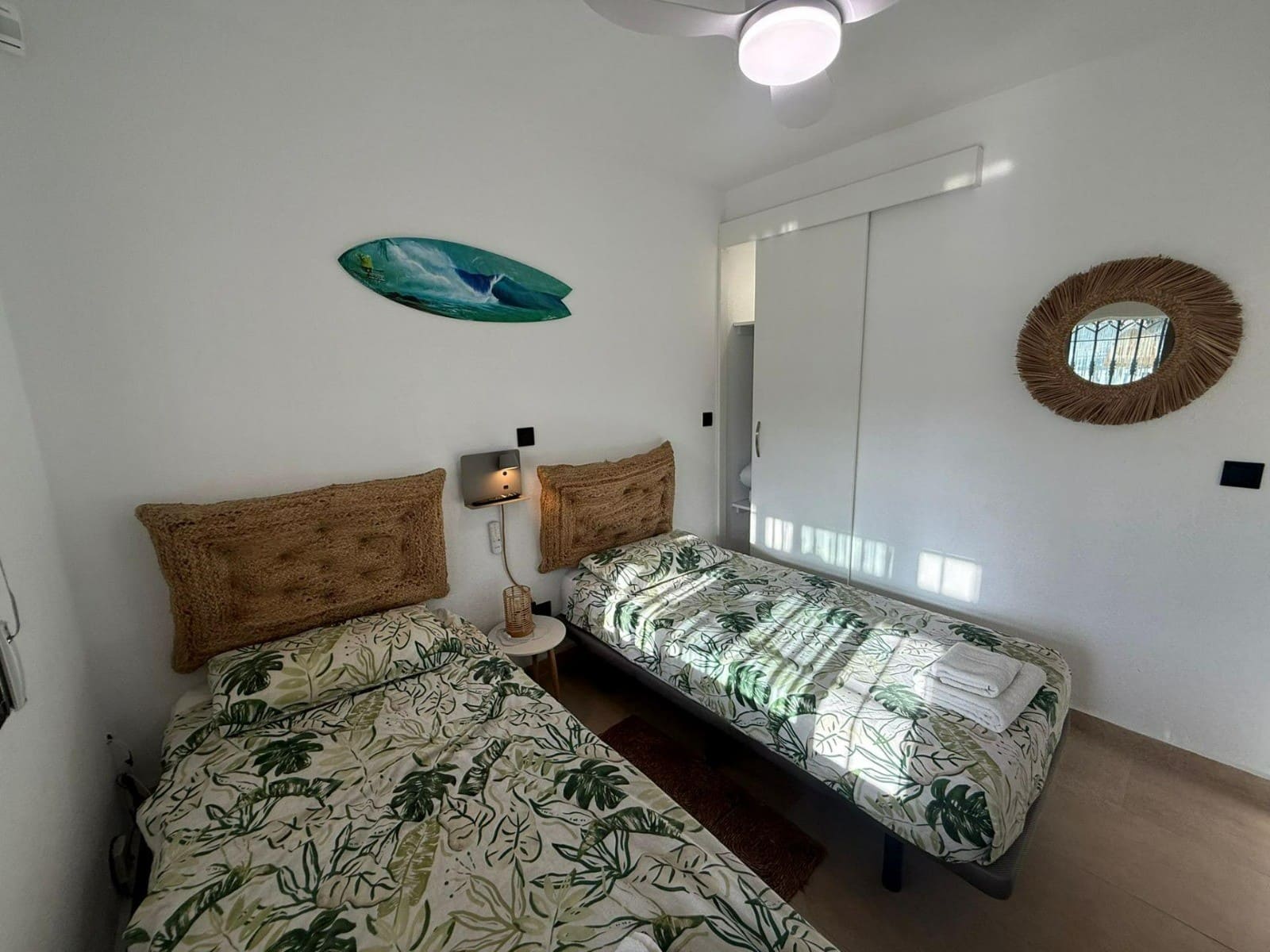 2 soverom Kjedet enebolig til salgs i Torrevieja med svømmebasseng - € 184 900 (Ref: 10072848)