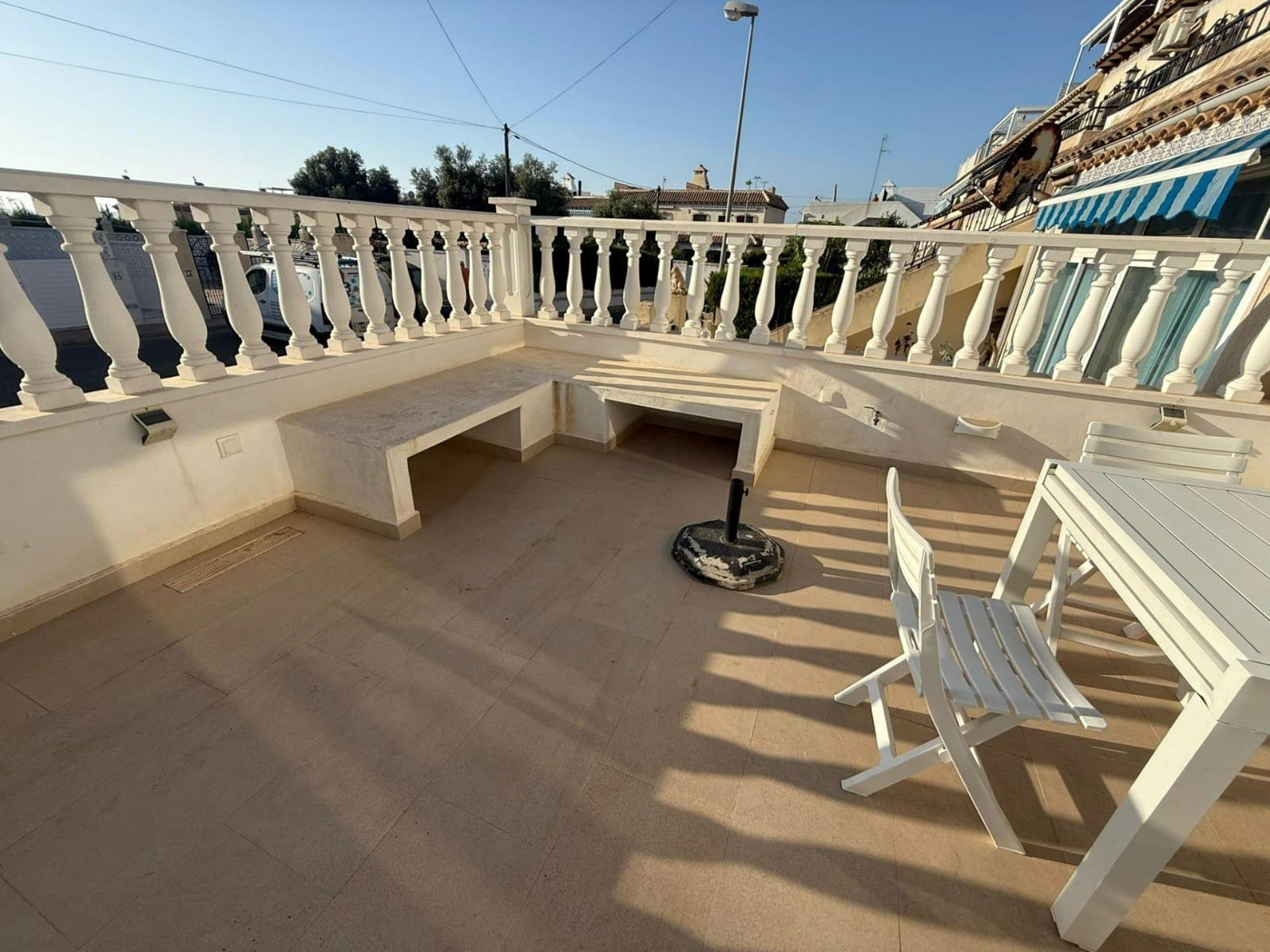 2 soverom Kjedet enebolig til salgs i Torrevieja med svømmebasseng - € 184 900 (Ref: 10072848)