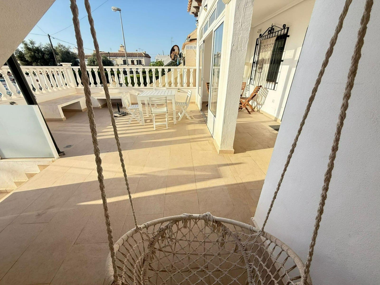 2 soverom Kjedet enebolig til salgs i Torrevieja med svømmebasseng - € 184 900 (Ref: 10072848)