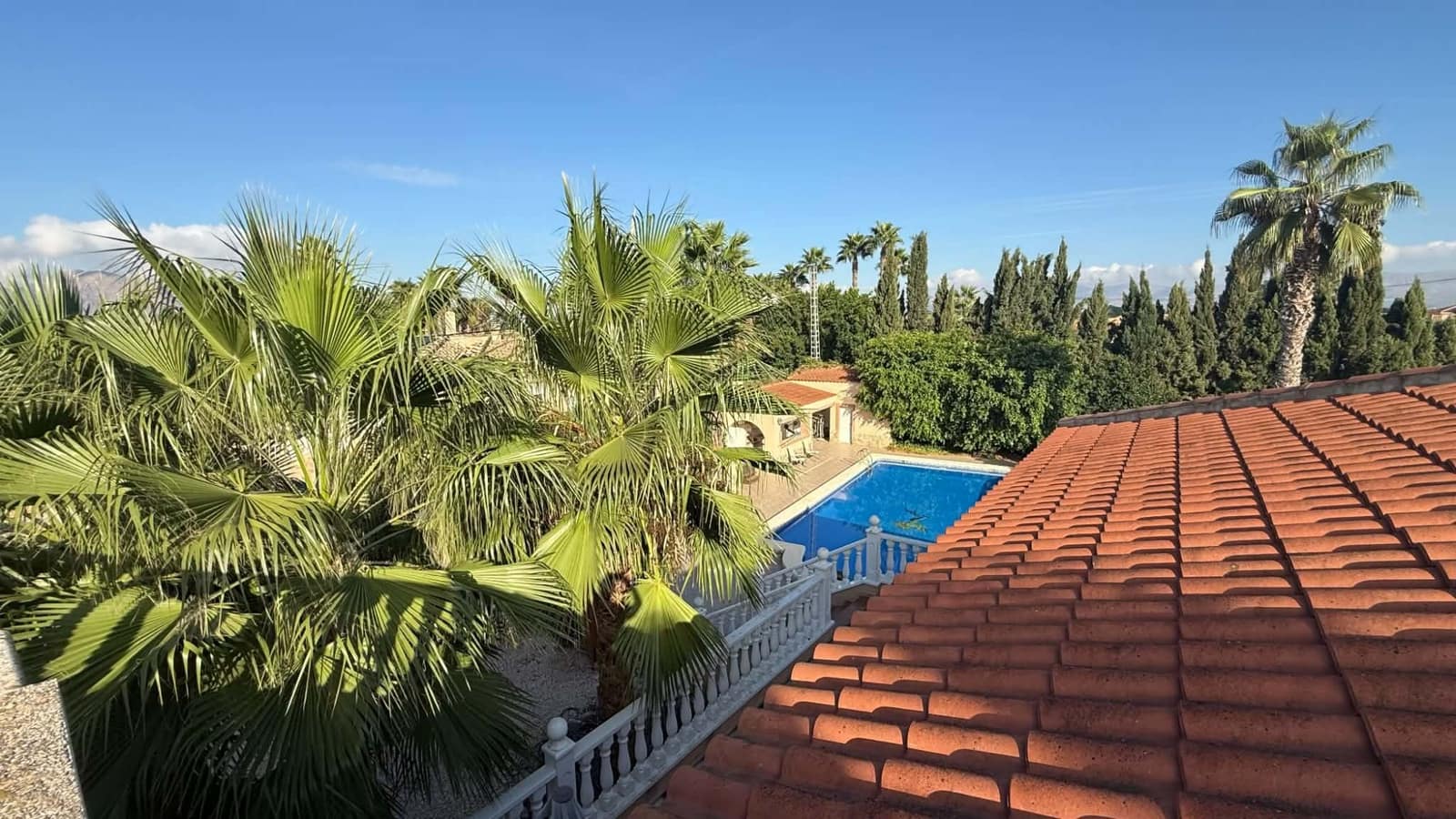 4 slaapkamer Villa te koop in Catral met zwembad garage - € 485.000 (Ref: 10100790)