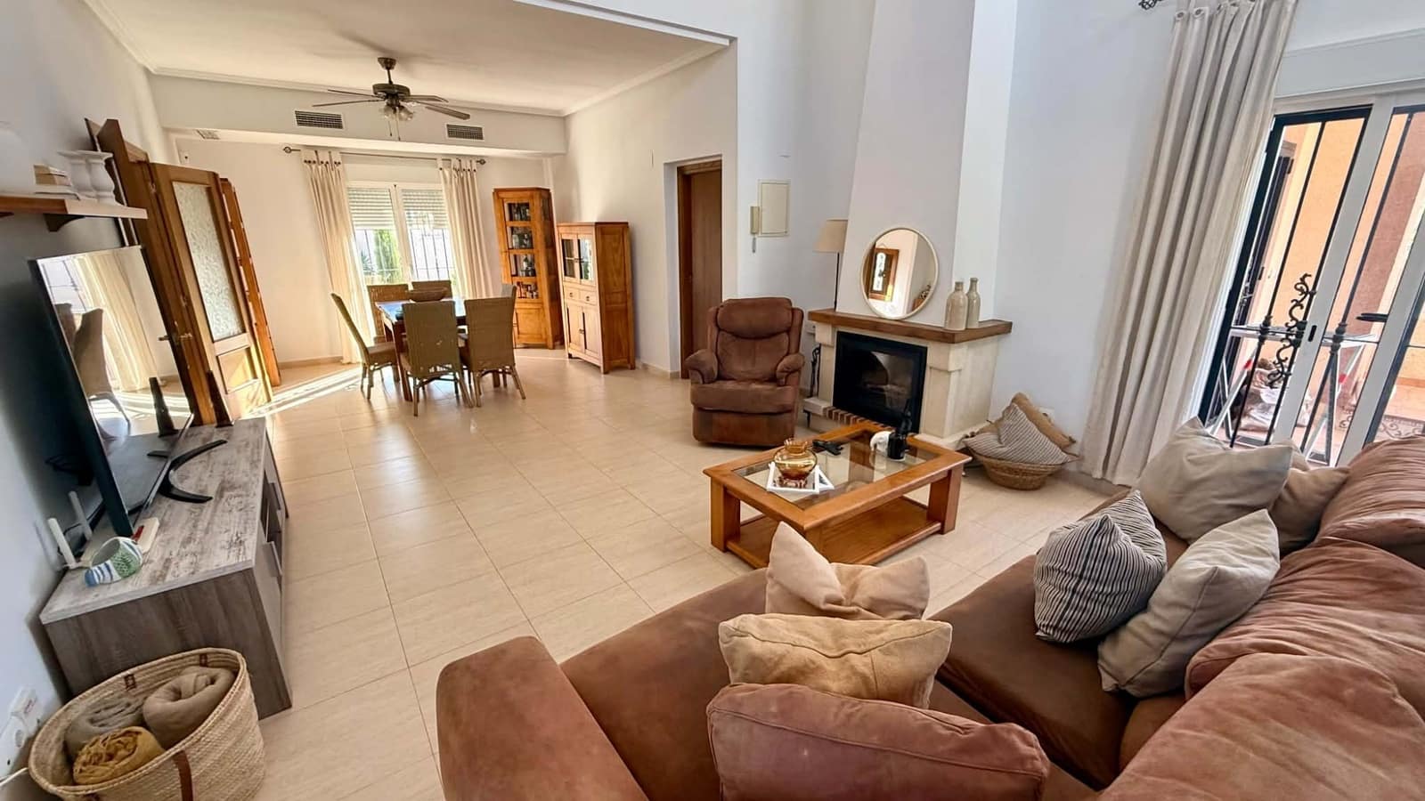 4 slaapkamer Villa te koop in Catral met zwembad garage - € 485.000 (Ref: 10100790)