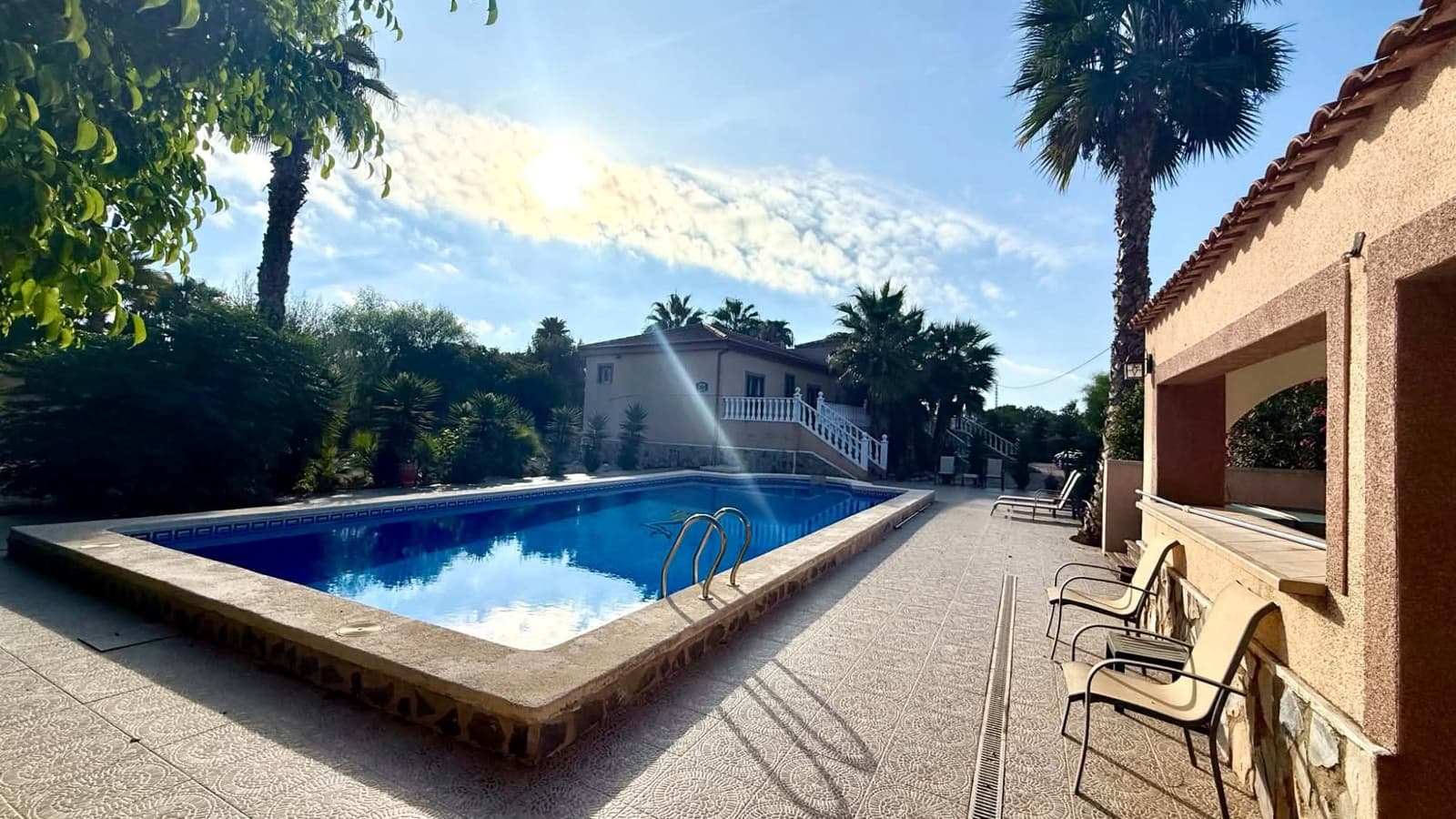 4 slaapkamer Villa te koop in Catral met zwembad garage - € 485.000 (Ref: 10100790)