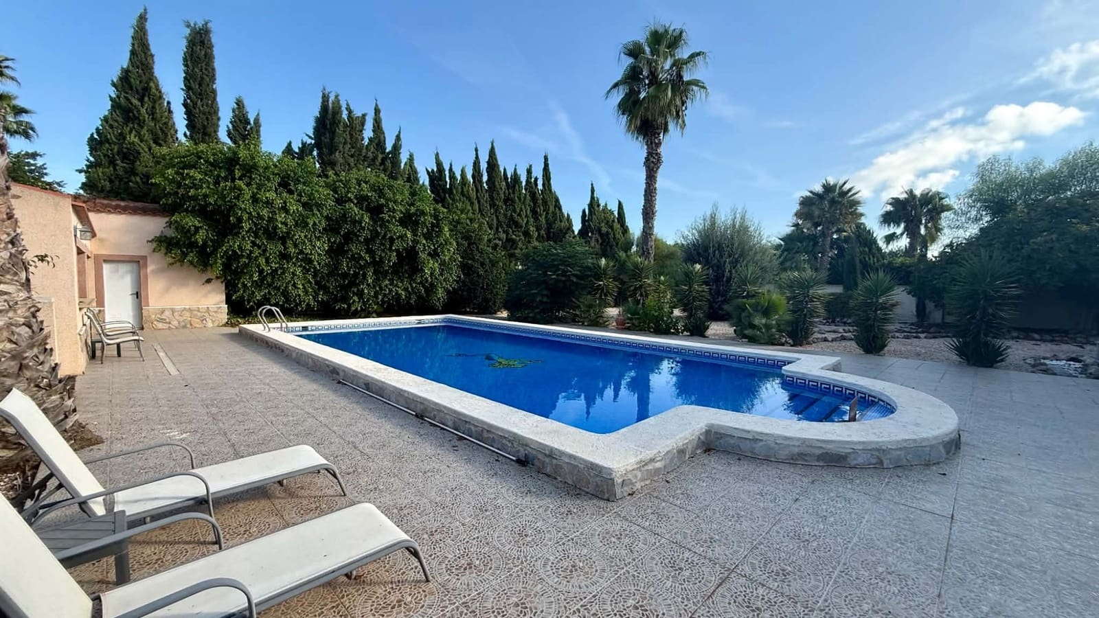 4 slaapkamer Villa te koop in Catral met zwembad garage - € 485.000 (Ref: 10100790)