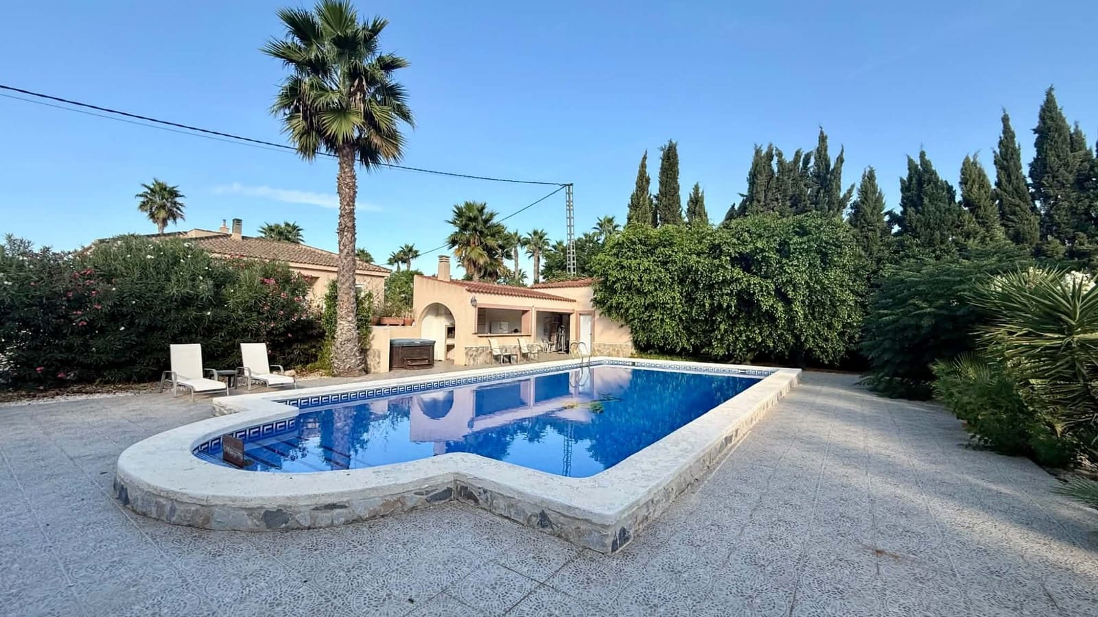 4 slaapkamer Villa te koop in Catral met zwembad garage - € 485.000 (Ref: 10100790)