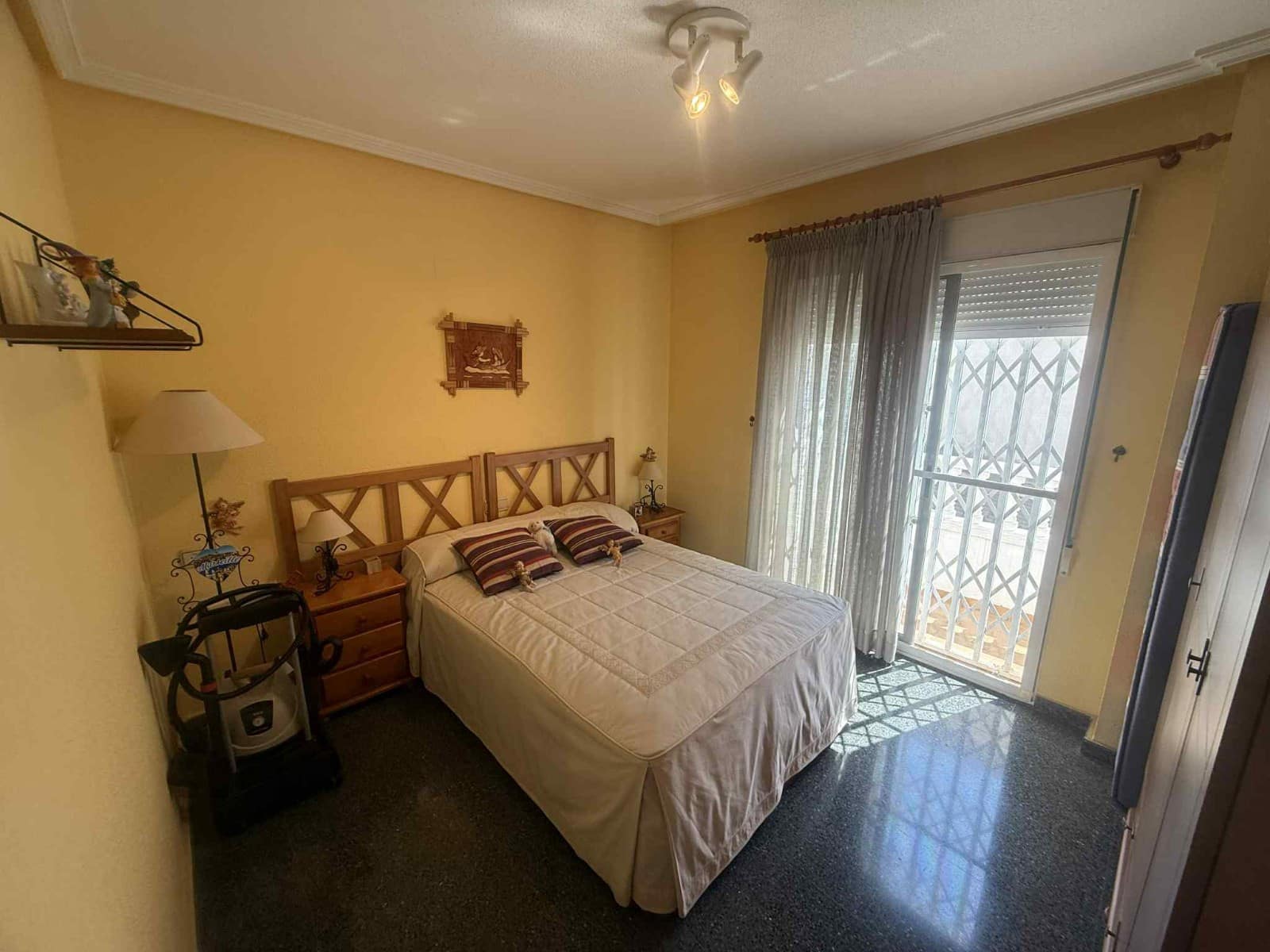 4 soveværelse Byhus til salg i Almoradi med garage - € 175.000 (Ref: 6682412)