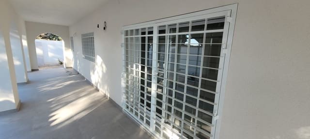 3 slaapkamer Villa te koop in Catral met zwembad - € 450.000 (Ref: 7364772)